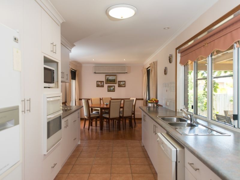 13 Geoffrey Thomas Drive, Tannum Sands QLD 4680