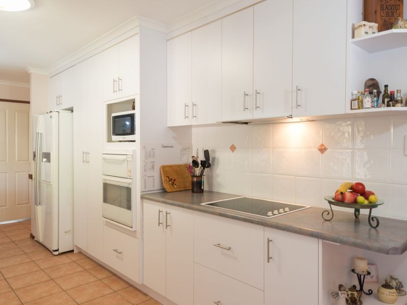 13 Geoffrey Thomas Drive, Tannum Sands QLD 4680