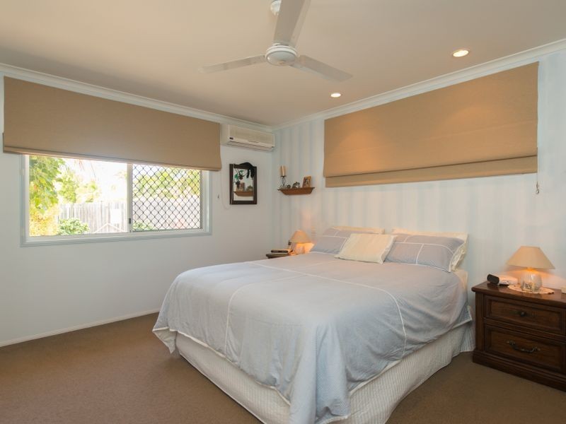 13 Geoffrey Thomas Drive, Tannum Sands QLD 4680