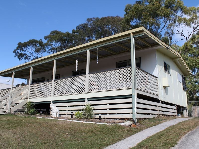 6 Alpine Street, Boyne Island QLD 4680