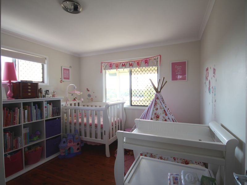 6 Alpine Street, Boyne Island QLD 4680