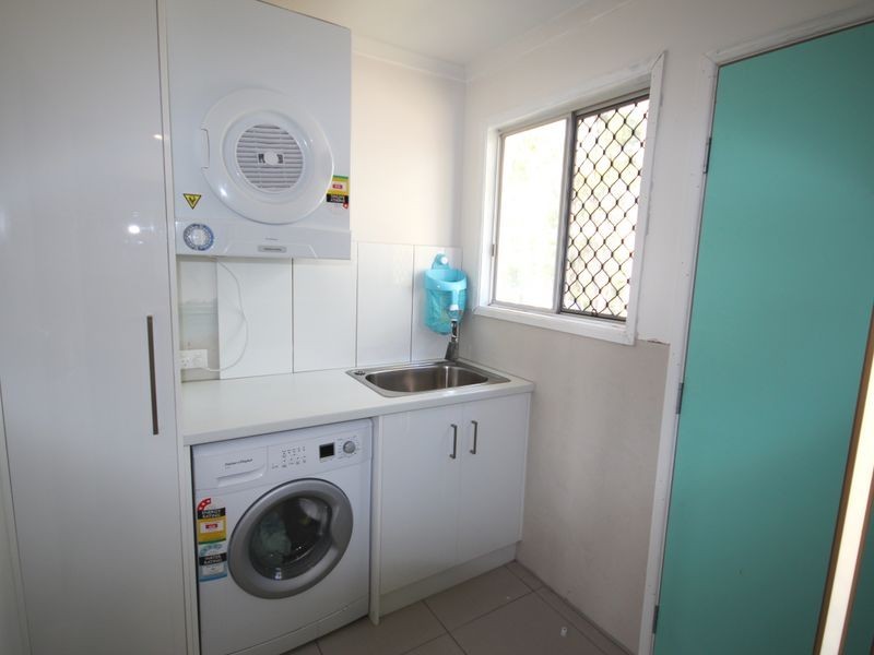 6 Alpine Street, Boyne Island QLD 4680