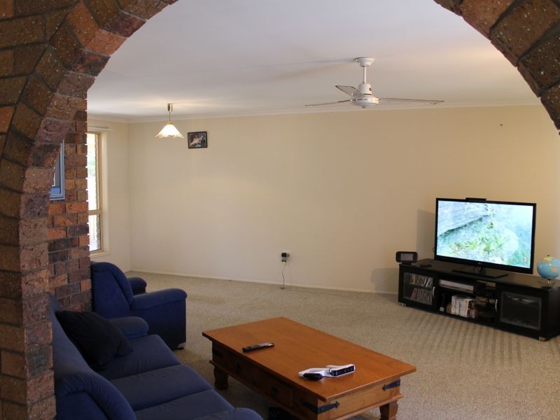 4 Lilly Street, Boyne Island QLD 4680