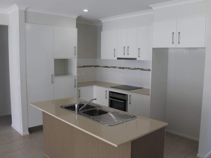 21 Tulipwood Circuit, Boyne Island QLD 4680