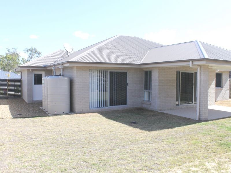 21 Tulipwood Circuit, Boyne Island QLD 4680