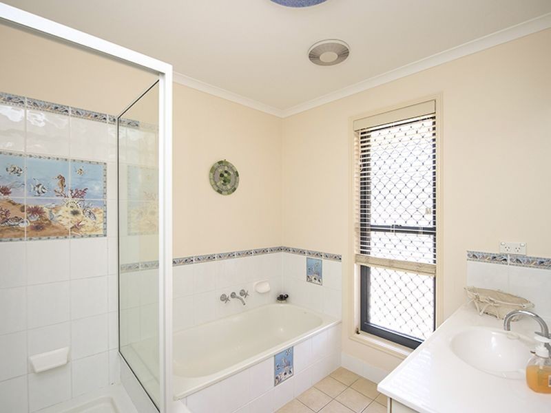 10 Plimsoll Court, Tannum Sands QLD 4680