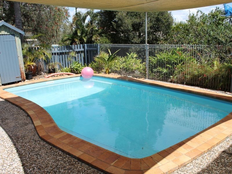 12 Fitzroy Court, Boyne Island QLD 4680