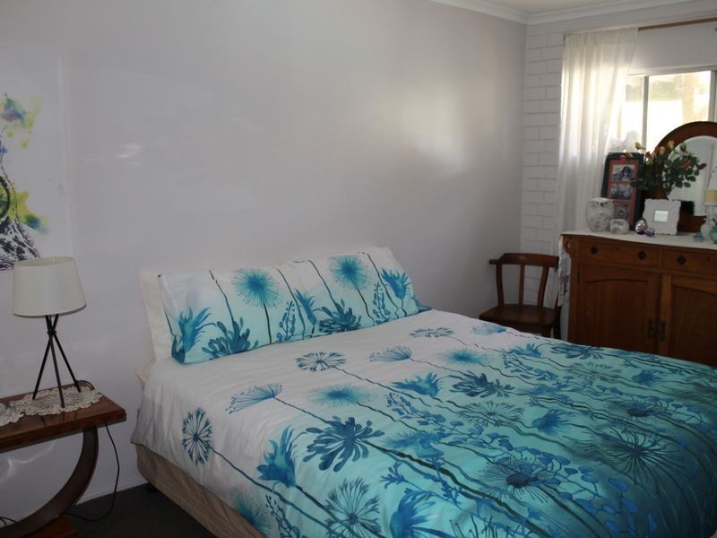 12 Fitzroy Court, Boyne Island QLD 4680