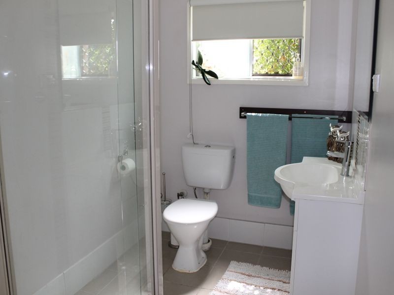 12 Fitzroy Court, Boyne Island QLD 4680