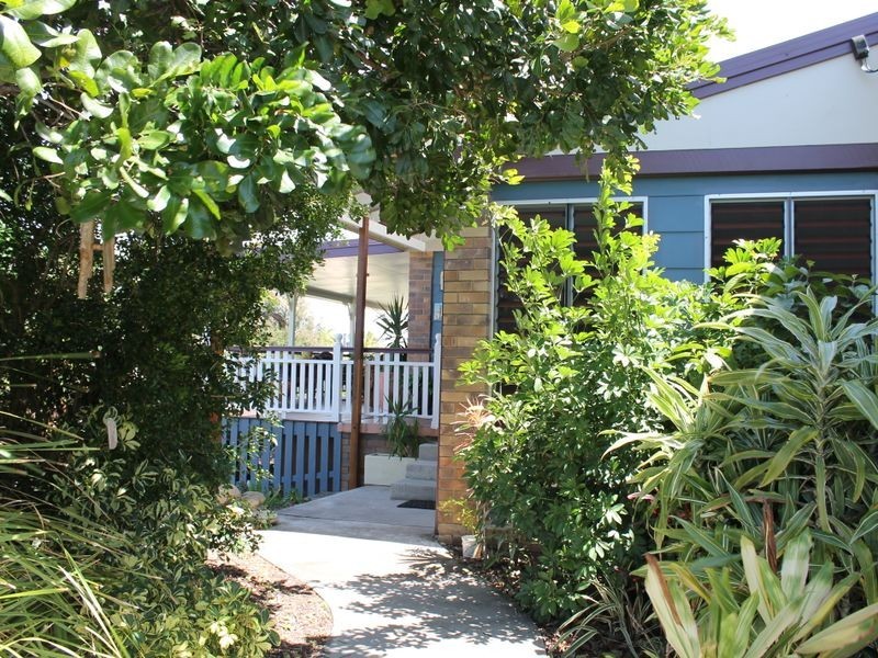 12 Fitzroy Court, Boyne Island QLD 4680