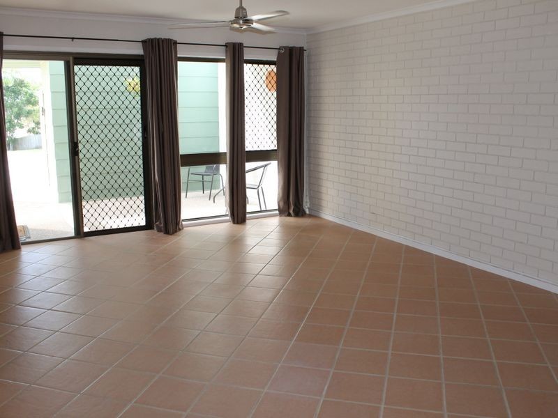 2/36 Langdon Street, Tannum Sands QLD 4680