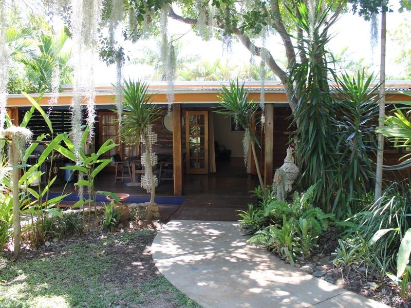 1 Trevally Street, Tannum Sands QLD 4680