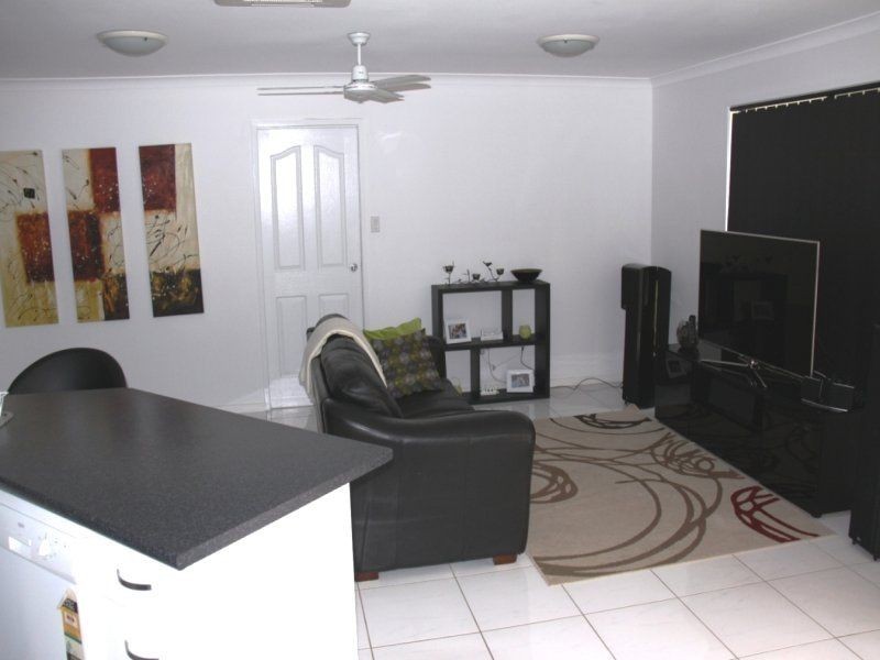 Unit 2/18 Bauhinia Street, Boyne Island QLD 4680