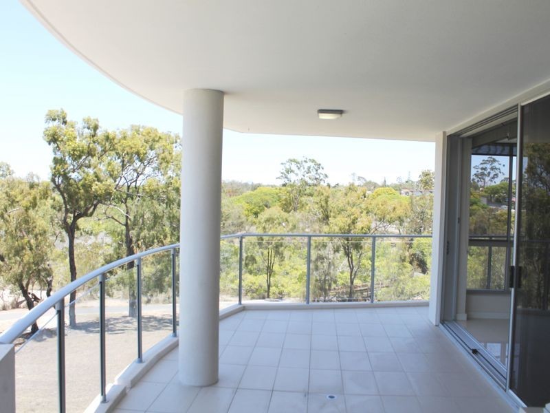 9/2 The Promenade, Boyne Island QLD 4680