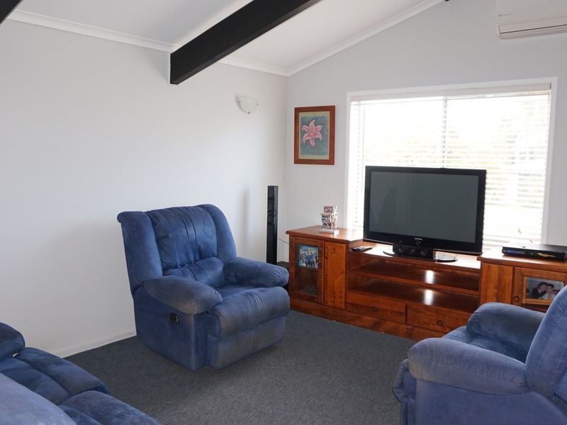 6 Fitzroy Court, Boyne Island QLD 4680