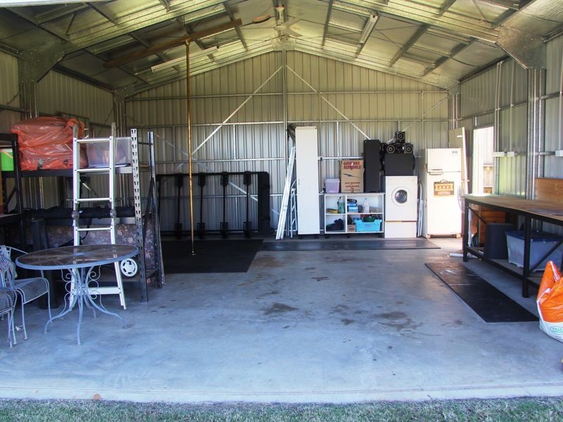 6 Fitzroy Court, Boyne Island QLD 4680