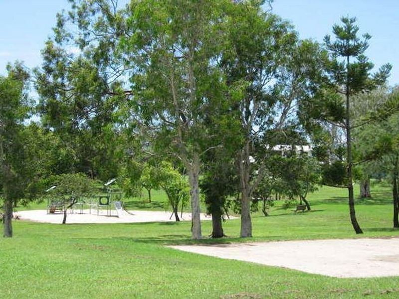 2 Macedon Street, Tannum Sands QLD 4680