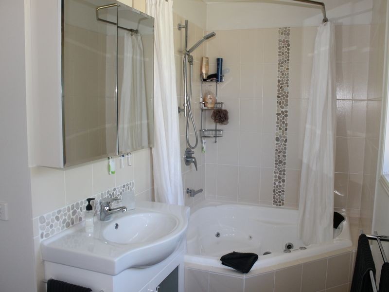 5 Surita  Court, Boyne Island QLD 4680