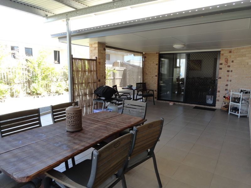 5 Surita  Court, Boyne Island QLD 4680