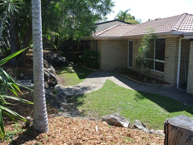 10 Brin Street, Boyne Island QLD 4680