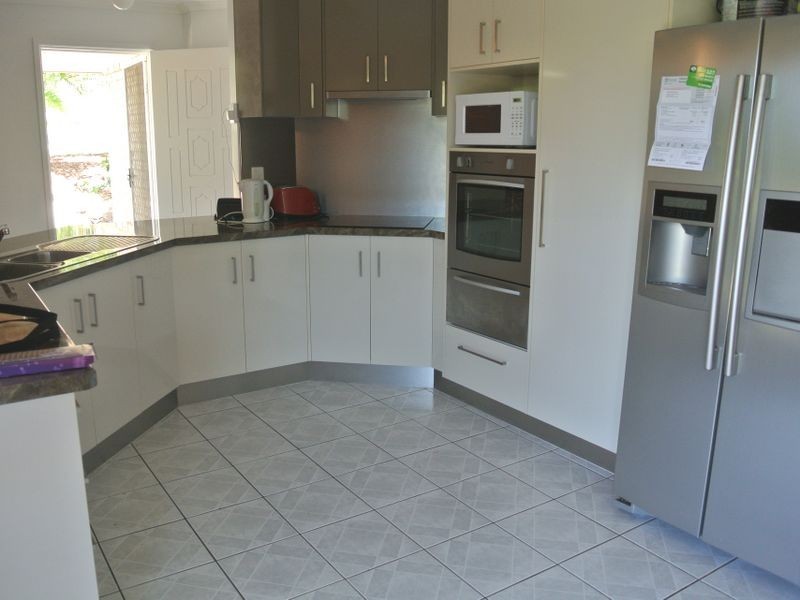 10 Brin Street, Boyne Island QLD 4680