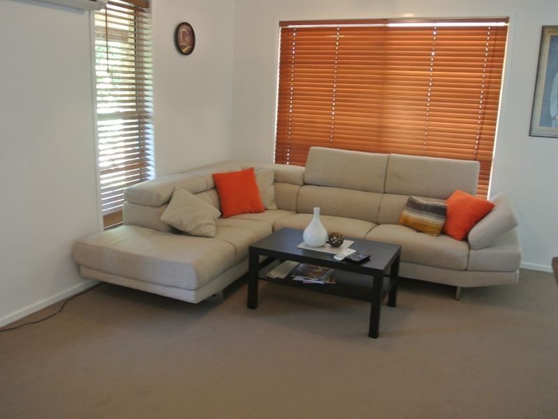 10 Brin Street, Boyne Island QLD 4680