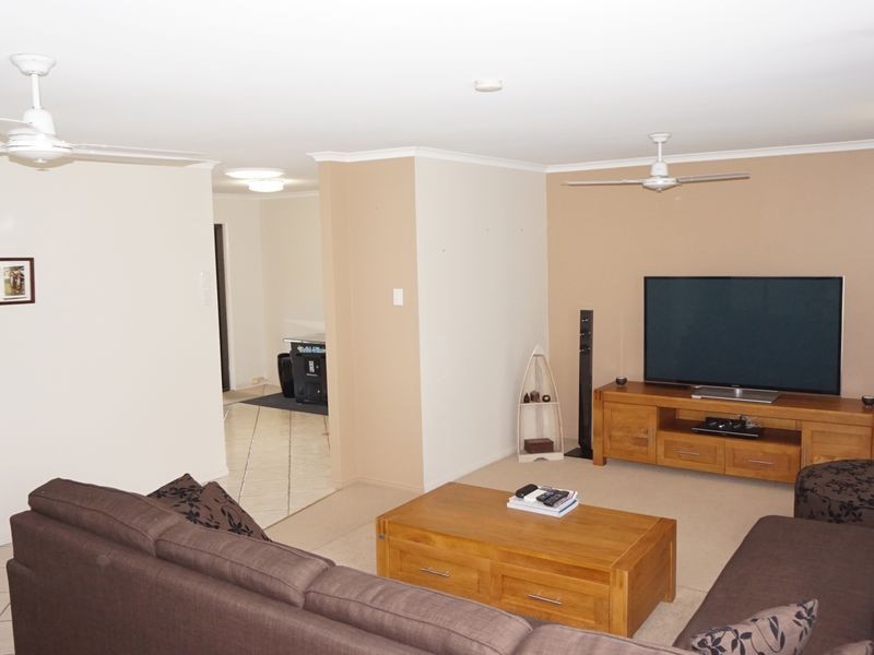 2 Andrew Court, Boyne Island QLD 4680
