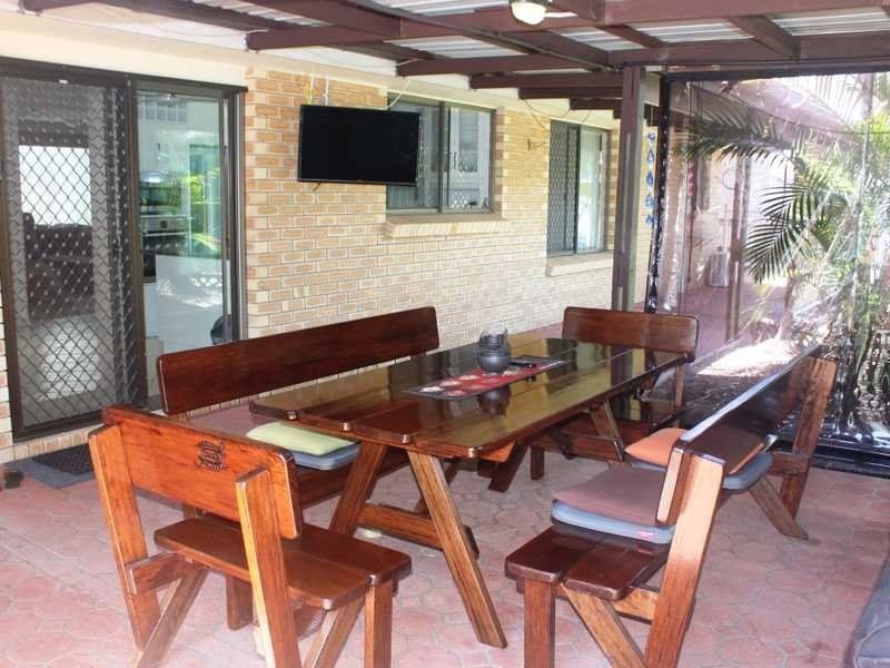 2 Andrew Court, Boyne Island QLD 4680