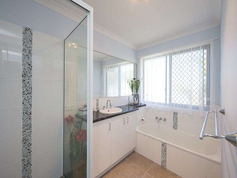 3 Surita  Court, Boyne Island QLD 4680