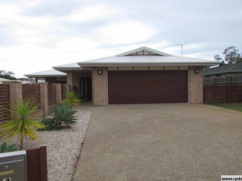 4 McLeod Street, Boyne Island QLD 4680