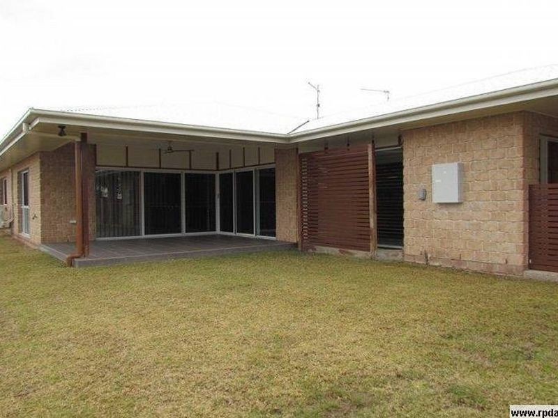 4 McLeod Street, Boyne Island QLD 4680