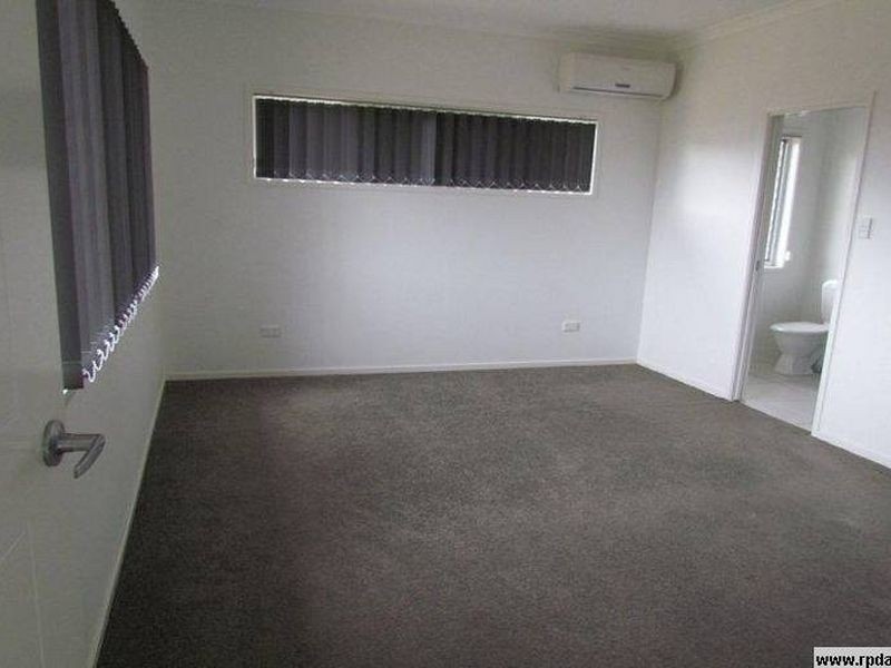 4 McLeod Street, Boyne Island QLD 4680
