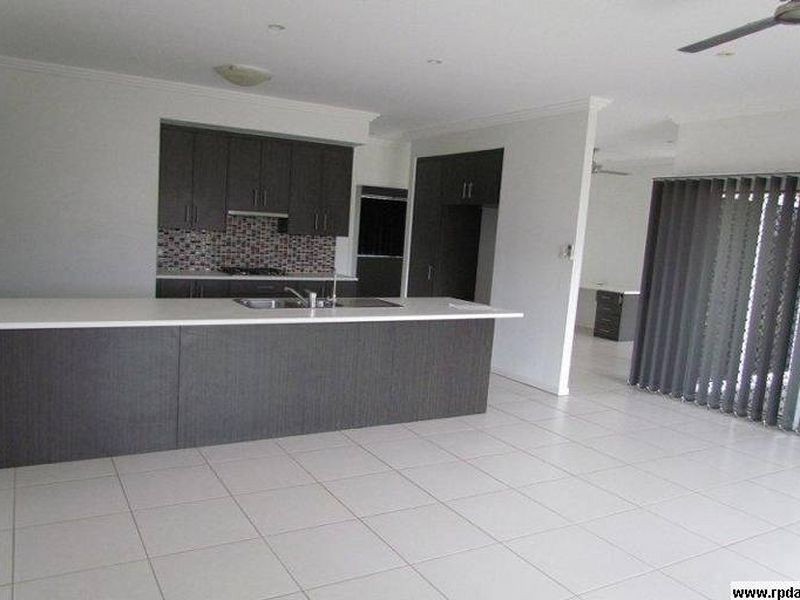 4 McLeod Street, Boyne Island QLD 4680