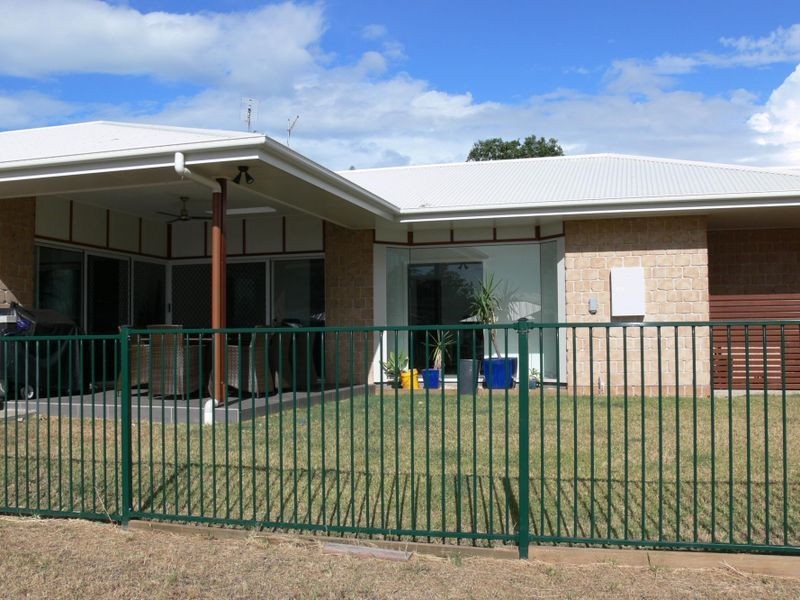 4 McLeod Street, Boyne Island QLD 4680