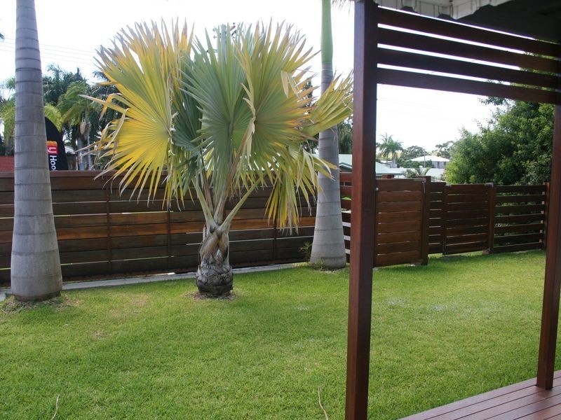 11 Salgado Street, Boyne Island QLD 4680