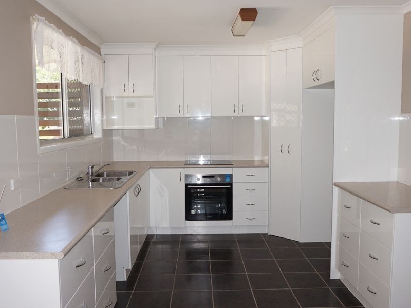 14 Silverton Drive, Tannum Sands QLD 4680