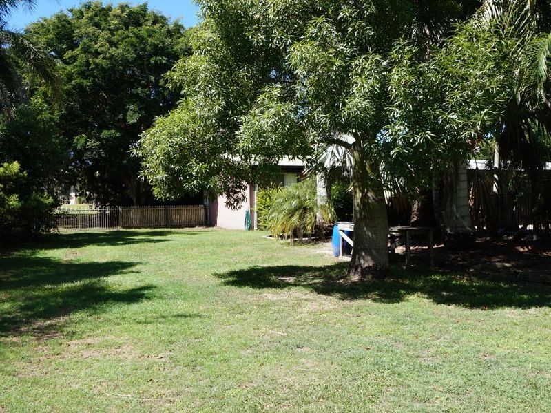 14 Silverton Drive, Tannum Sands QLD 4680