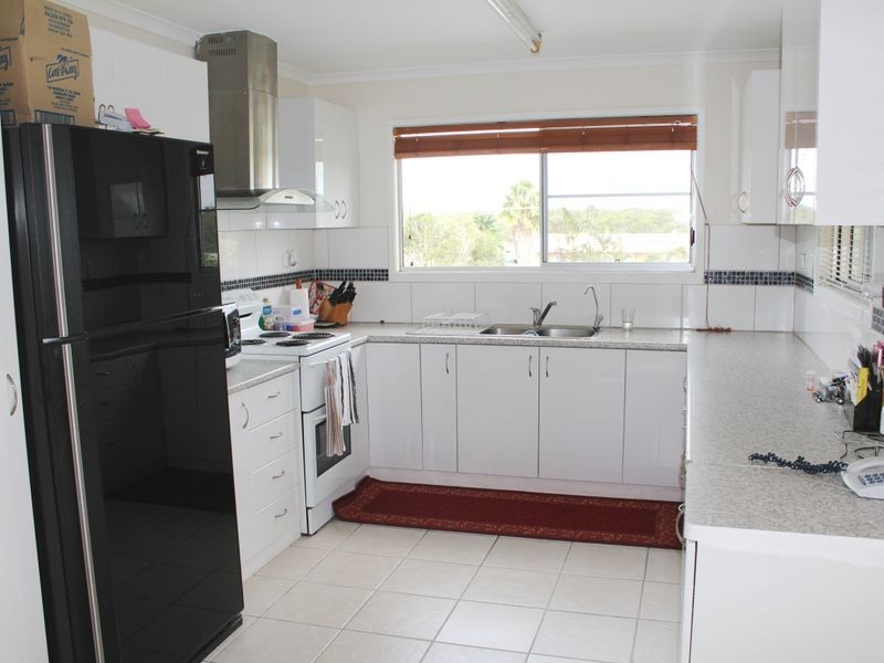 19 Salgado Street, Boyne Island QLD 4680
