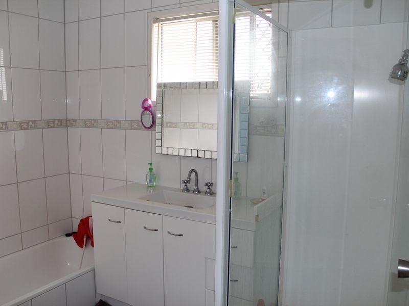 19 Salgado Street, Boyne Island QLD 4680