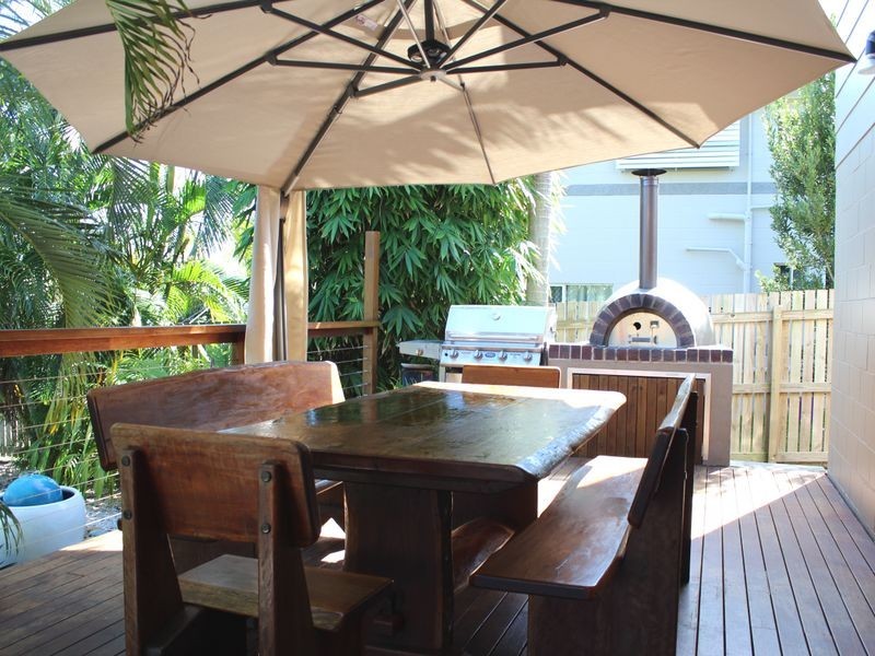 71 Booth Ave, Tannum Sands QLD 4680