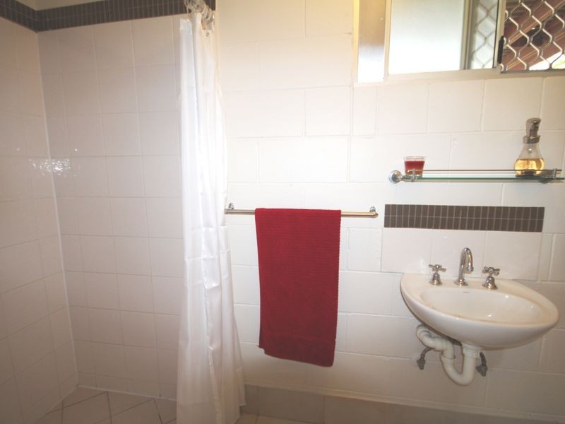71 Booth Ave, Tannum Sands QLD 4680