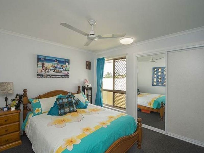 19 Valley Way, Boyne Island QLD 4680