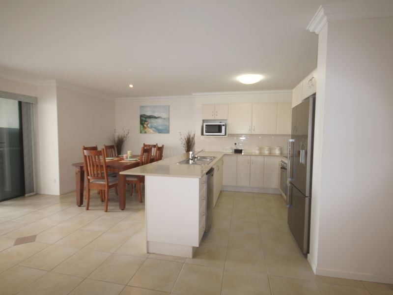 6/8A Wyndham Ave, Boyne Island QLD 4680