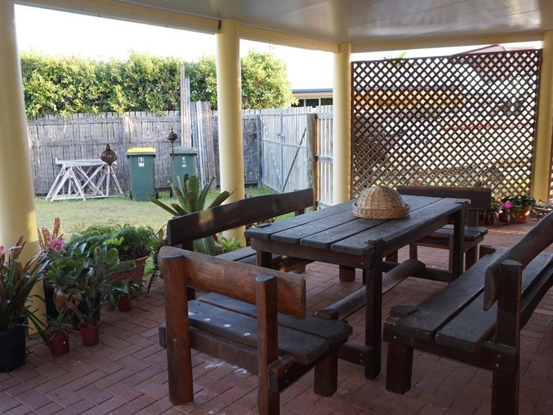 2 Dunn Street, Tannum Sands QLD 4680