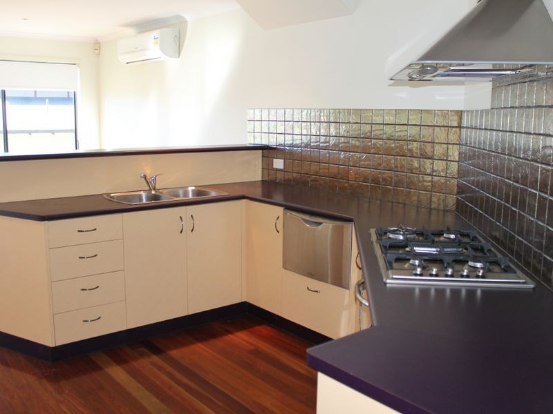 48 Malpas Street, Boyne Island QLD 4680