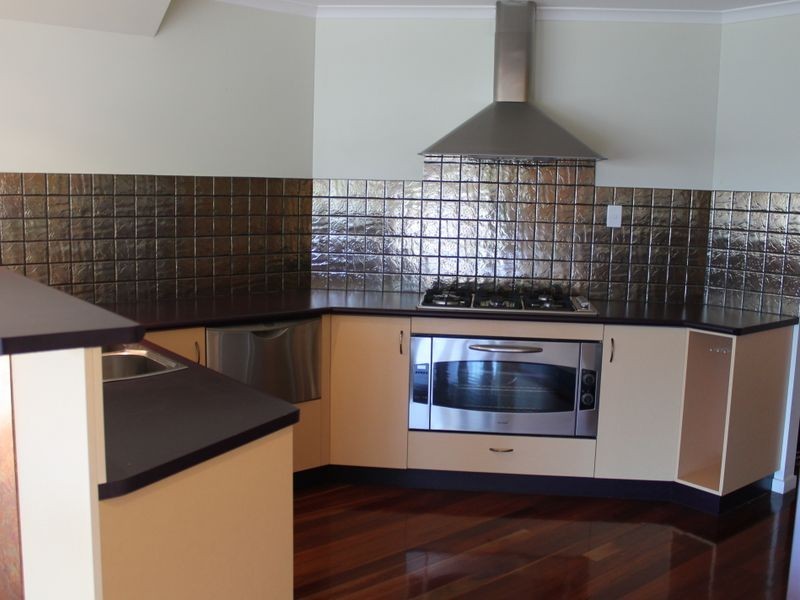 48 Malpas Street, Boyne Island QLD 4680