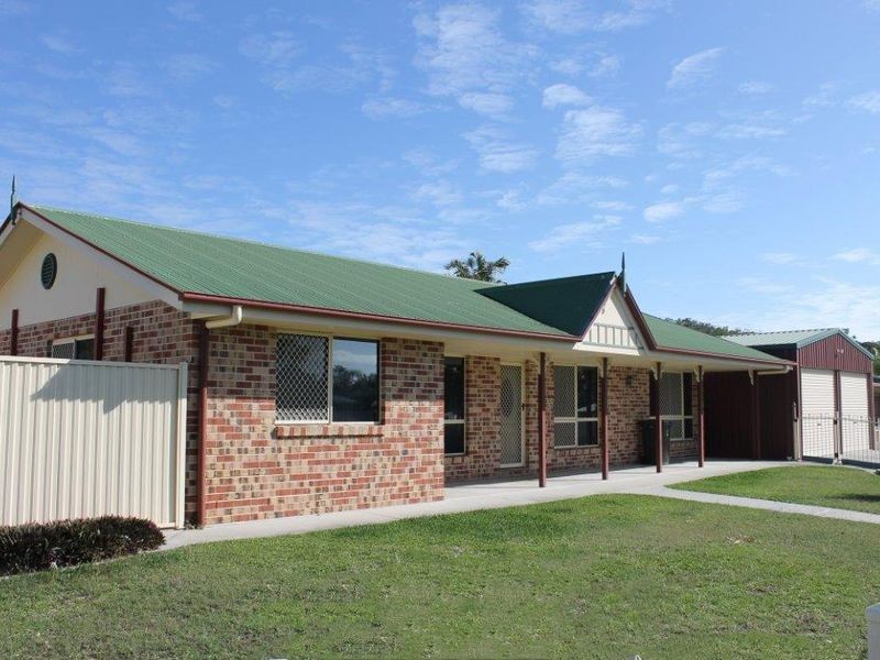 23 Curtis Ave, Boyne Island QLD 4680