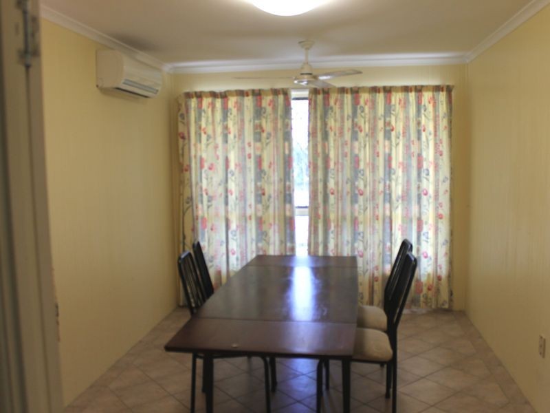 23 Curtis Ave, Boyne Island QLD 4680