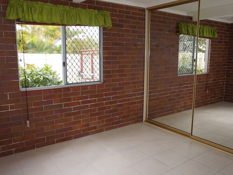 6 Currawong Court, Boyne Island QLD 4680