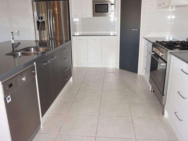 1A Plimsoll Court, Tannum Sands QLD 4680